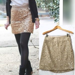 Banana Republic Sequin sparkly Gold Tan Tweed Mini Skirt, Size 4